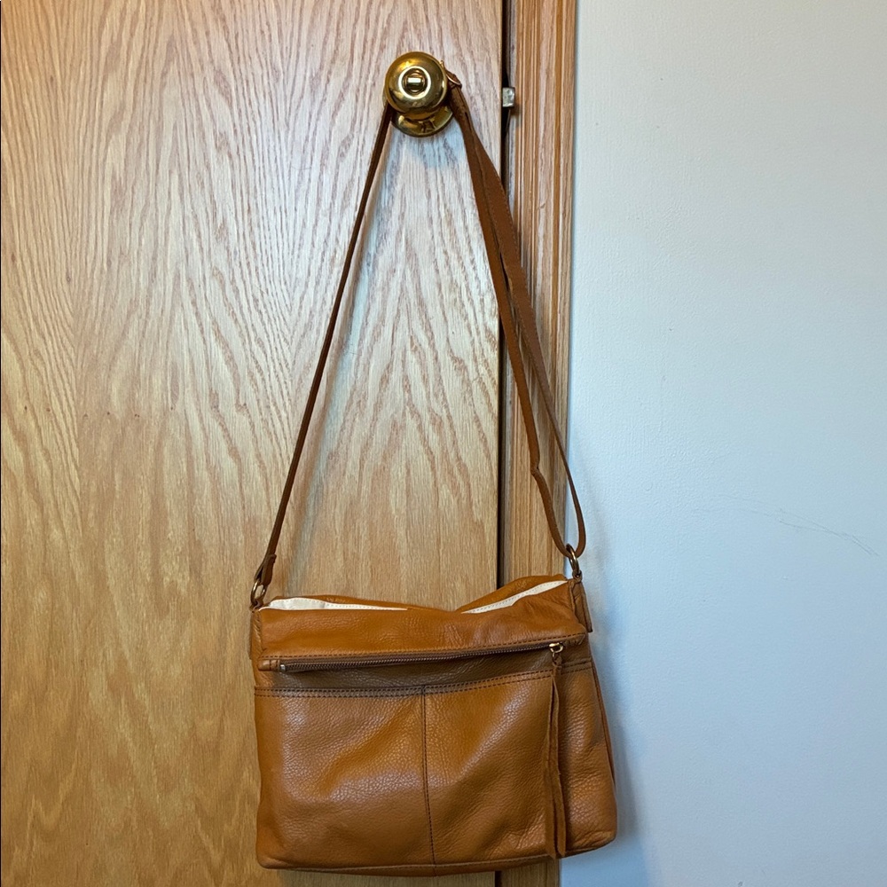 Margot copper brown leather purse-adjustable strap and lots of compartments!